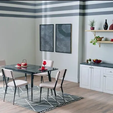شقة Naz Apartman